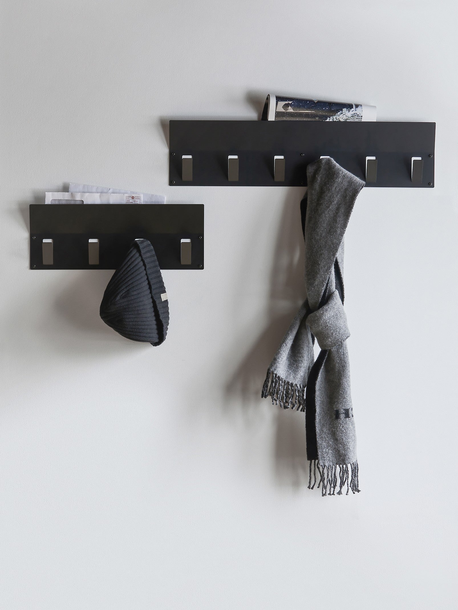 FLEXI - 4 Hooks - Black